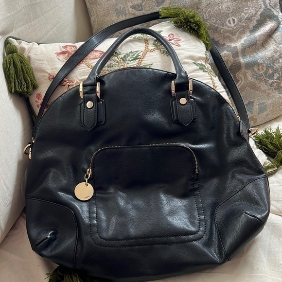 The limited black and gold purse - Picture 1 of 3